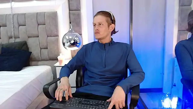 Snapshot of AnthonyStone_ chatting on 06-05-26, 07:41 AnthonyStone online show from 06-05-26, 07:41