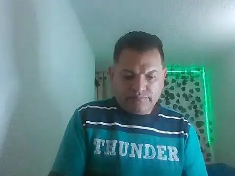 Snapshot of Alessandro-luxe chatting on 06-07-26, 10:48 Alessandro-luxe online show from 06-07-26, 10:48