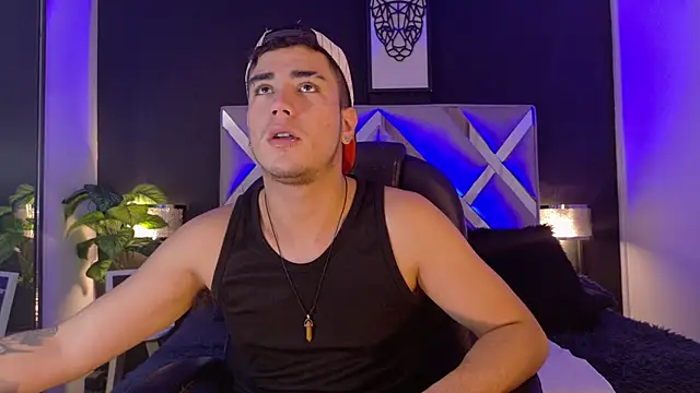 Snapshot of Alex-Rodriguezz chatting on 06-06-26, 12:21 Alex-Rodriguezz online show from 06-06-26, 12:21