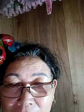 Snapshot of Orio-baby chatting on 05-31-26, 02:23 Orio-baby online show from 05-31-26, 02:23