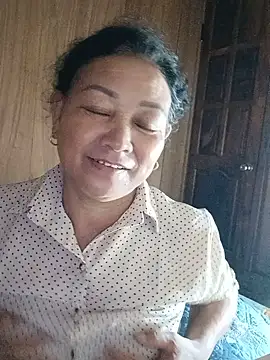 Snapshot of Orio-baby chatting on 06-03-26, 02:33 Orio-baby online show from 06-03-26, 02:33