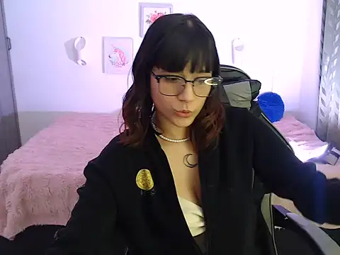 Snapshot of Aria_666 chatting on 07-10-26, 02:55 Aria 666 online show from 07-10-26, 02:55