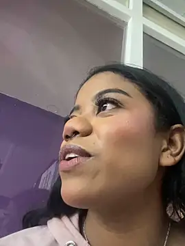 Ariana roxe  online show from 06-20-26, 03:11