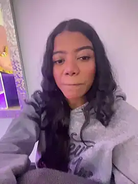 Ariana roxe  online show from 07-19-26, 05:05