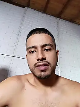 Snapshot of Mommy_Dirty_Boy chatting on 06-17-26, 03:33 Mommy Dirty Boy online show from 06-17-26, 03:33
