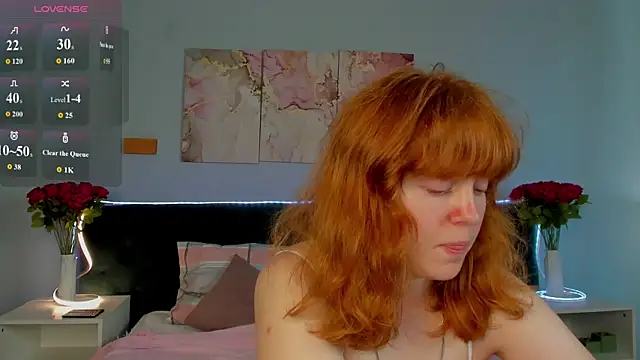 ReneeFoxy  online show from 06-30-26, 02:00