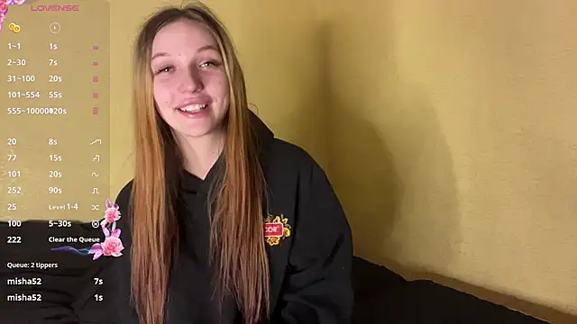 xXMelanieseXx online show from 06-14-26, 04:41