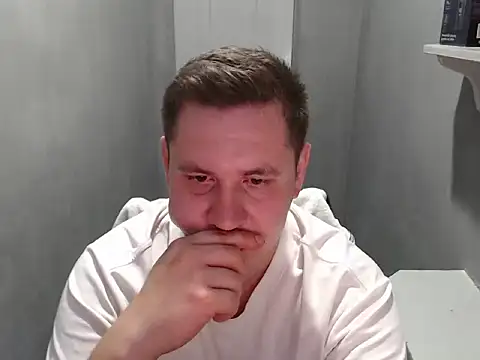Snapshot of Max_Marlyn chatting on 07-03-26, 05:30 Max Marlyn online show from 07-03-26, 05:30