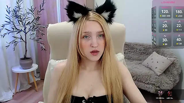 Snapshot of Letty_Pearl chatting on 06-08-26, 07:42 Letty Pearl online show from 06-08-26, 07:42