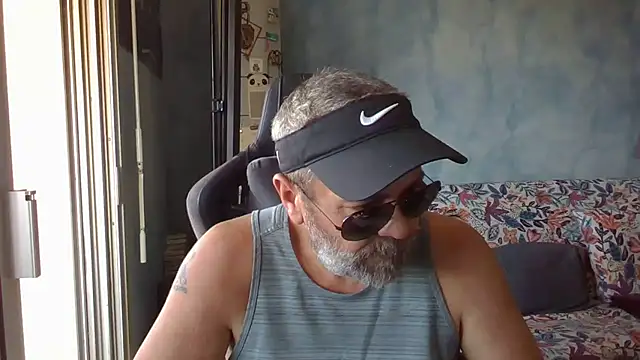 Snapshot of panda_06200 chatting on 07-12-26, 08:15 panda 06200 online show from 07-12-26, 08:15