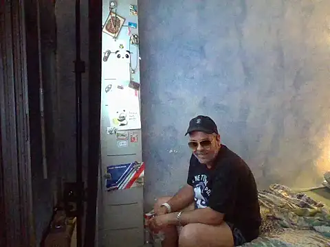 Snapshot of panda_06200 chatting on 06-17-26, 09:03 panda 06200 online show from 06-17-26, 09:03