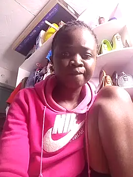 Snapshot of Carinasweets chatting on 05-31-26, 07:03 Carinasweets online show from 05-31-26, 07:03