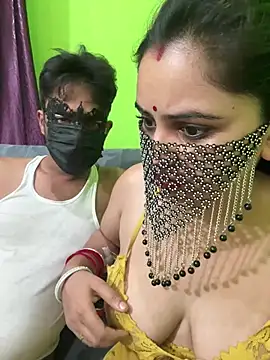 Snapshot of Curvy_shivani chatting on 06-26-26, 02:50 Curvy shivani online show from 06-26-26, 02:50