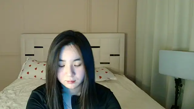 Snapshot of felice_kim chatting on 05-27-26, 02:24 felice kim online show from 05-27-26, 02:24