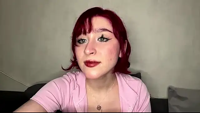Snapshot of MartaCali chatting on 06-26-26, 04:57 MartaCali online show from 06-26-26, 04:57