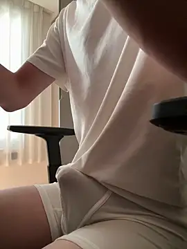 chengggg88 online show from 05-30-26, 09:37