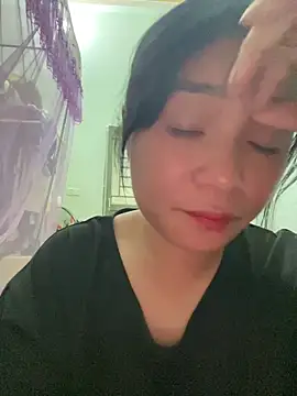 Snapshot of Luna-mi chatting on 05-30-26, 12:44 Luna-mi online show from 05-30-26, 12:44