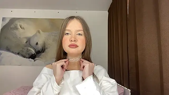 StefiMoon online show from 05-27-26, 01:29