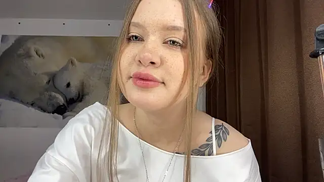 StefiMoon online show from 05-29-26, 01:17
