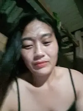 Snapshot of Mia-mia12 chatting on 05-27-26, 04:25 Mia-mia12 online show from 05-27-26, 04:25