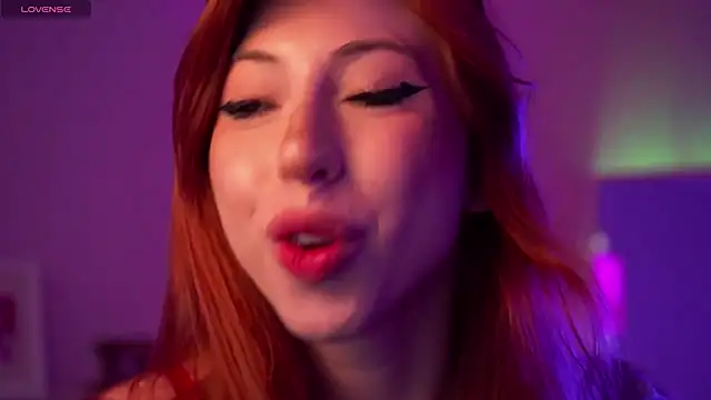Mia Daddysgirl  online show from 06-15-26, 08:25
