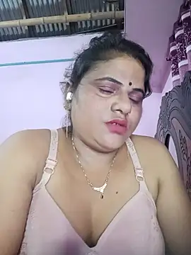 Snapshot of Maya_Vabi chatting on 06-30-26, 10:43 Maya Vabi online show from 06-30-26, 10:43