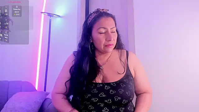 Snapshot of Victoria_mendoza_ chatting on 05-29-26, 03:34 Victoria mendoza online show from 05-29-26, 03:34