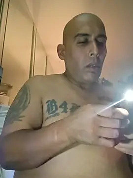 Snapshot of mikey2840 chatting on 06-24-26, 12:26 mikey2840 online show from 06-24-26, 12:26