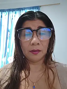 Snapshot of fire_mommy chatting on 06-12-26, 09:56 fire mommy online show from 06-12-26, 09:56