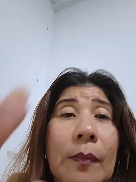 Snapshot of fire_mommy chatting on 06-11-26, 12:43 fire mommy online show from 06-11-26, 12:43