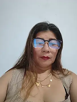 Snapshot of fire_mommy chatting on 06-26-26, 09:42 fire mommy online show from 06-26-26, 09:42