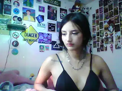 Snapshot of angelgirl2006 chatting on 05-29-26, 04:40 angelgirl2006 online show from 05-29-26, 04:40