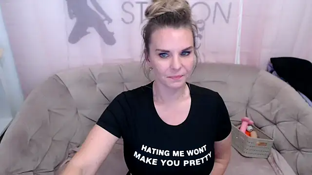 AischePervers online show from 11-11-25, 07:30