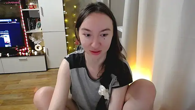 Maryana Ro online show from 03-15-26, 10:28