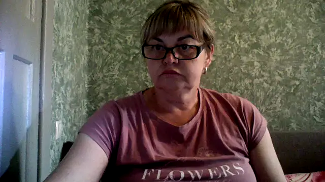 Snapshot of Empress211 chatting on 06-02-26, 01:22 Empress211 online show from 06-02-26, 01:22