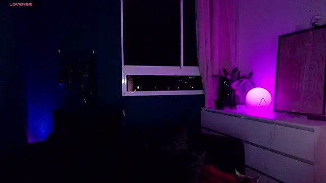 Snapshot of Skadii_ chatting on 06-19-26, 03:56 Skadii online show from 06-19-26, 03:56