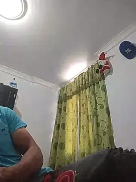 Snapshot of Ronnald_Garcia chatting on 05-29-26, 05:19 Ronnald Garcia online show from 05-29-26, 05:19