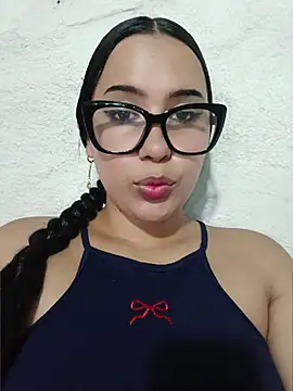 Snapshot of shantall_cute chatting on 07-01-26, 09:04 shantall cute online show from 07-01-26, 09:04