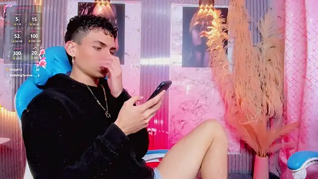 latino boyy  online show from 06-07-26, 02:00