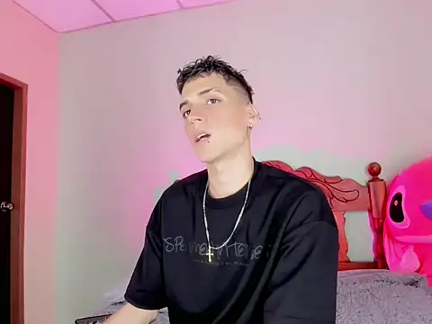 latino boyy  online show from 07-28-26, 06:20