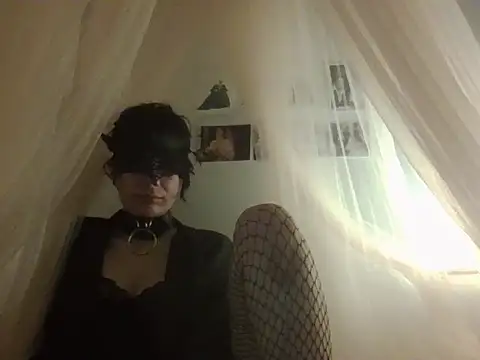 Nyx Nuit online show from 06-12-26, 11:24
