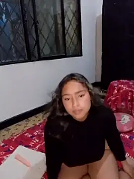Snapshot of Evangeline_Salas chatting on 05-30-26, 01:34 Evangeline Salas online show from 05-30-26, 01:34