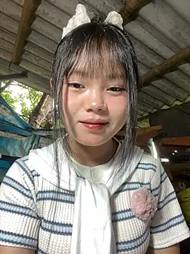Snapshot of BabyLyly20 chatting on 06-10-26, 01:18 BabyLyly20 online show from 06-10-26, 01:18