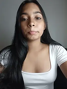 Snapshot of xcleila chatting on 07-08-26, 02:46 xcleila online show from 07-08-26, 02:46