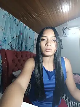 Snapshot of xcleila chatting on 06-09-26, 04:13 xcleila online show from 06-09-26, 04:13