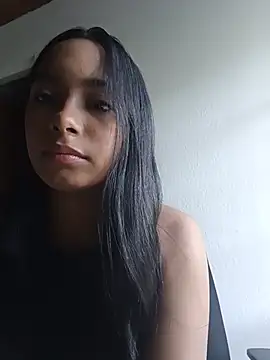 Snapshot of xcleila chatting on 07-08-26, 09:48 xcleila online show from 07-08-26, 09:48