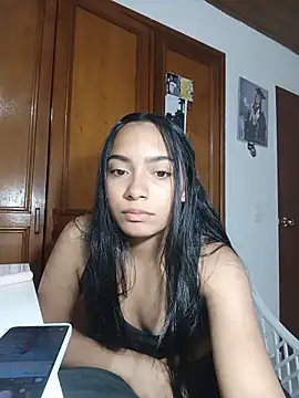 Snapshot of xcleila chatting on 06-03-26, 04:46 xcleila online show from 06-03-26, 04:46
