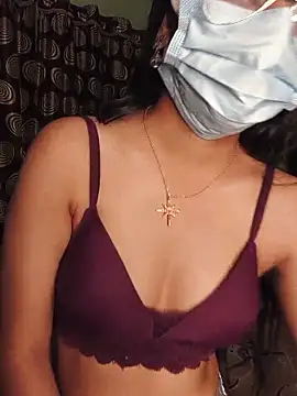 Snapshot of love_kaur chatting on 06-08-26, 10:27 love kaur online show from 06-08-26, 10:27