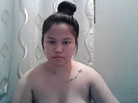 Snapshot of ThePrettySecret chatting on 06-07-26, 10:20 ThePrettySecret online show from 06-07-26, 10:20