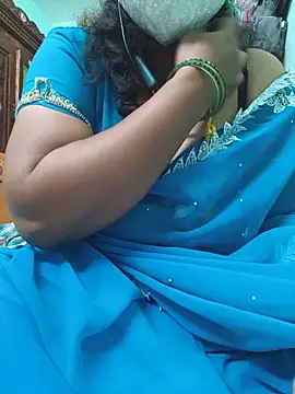 Tamil-kaviya98 online show from 06-19-26, 09:42